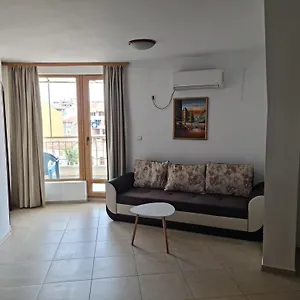 apartment-lermontov.sozopol-hotels.com/